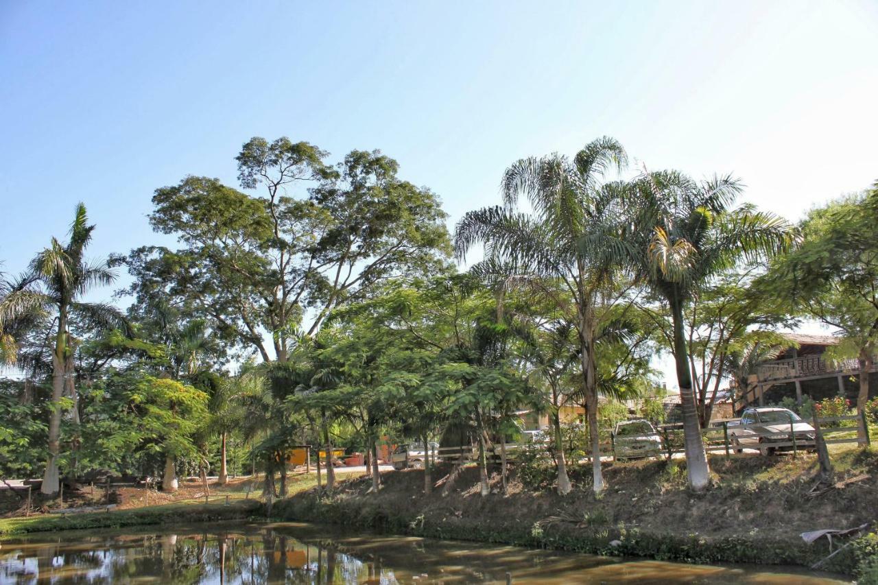Pousada & Parada Olhos D'Agua Oliveira Fortes 外观 照片