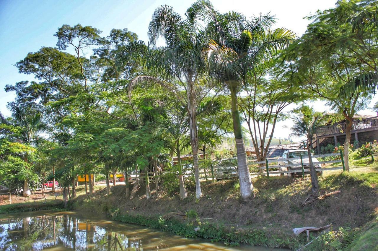 Pousada & Parada Olhos D'Agua Oliveira Fortes 外观 照片